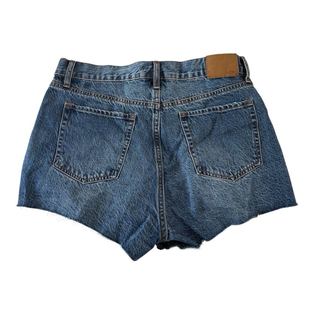 Aeropostale Aero Boyfriend Denim Short 2.5" Inseam NWT SZ 8 Button Fly Raw Hem - Picture 2 of 11